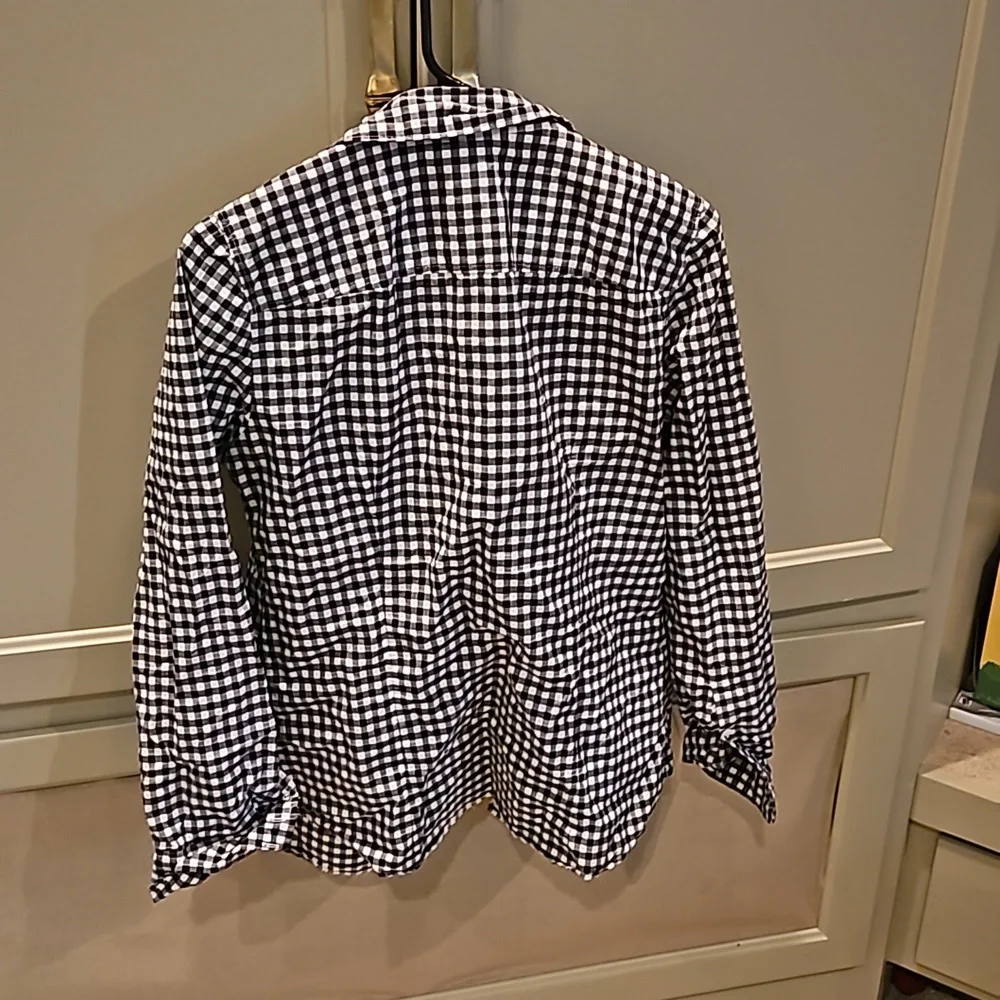 Women's checked button down - Picture 3 of 3